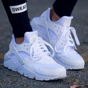 Nike Air Huarache White Running Sneakers 8.5